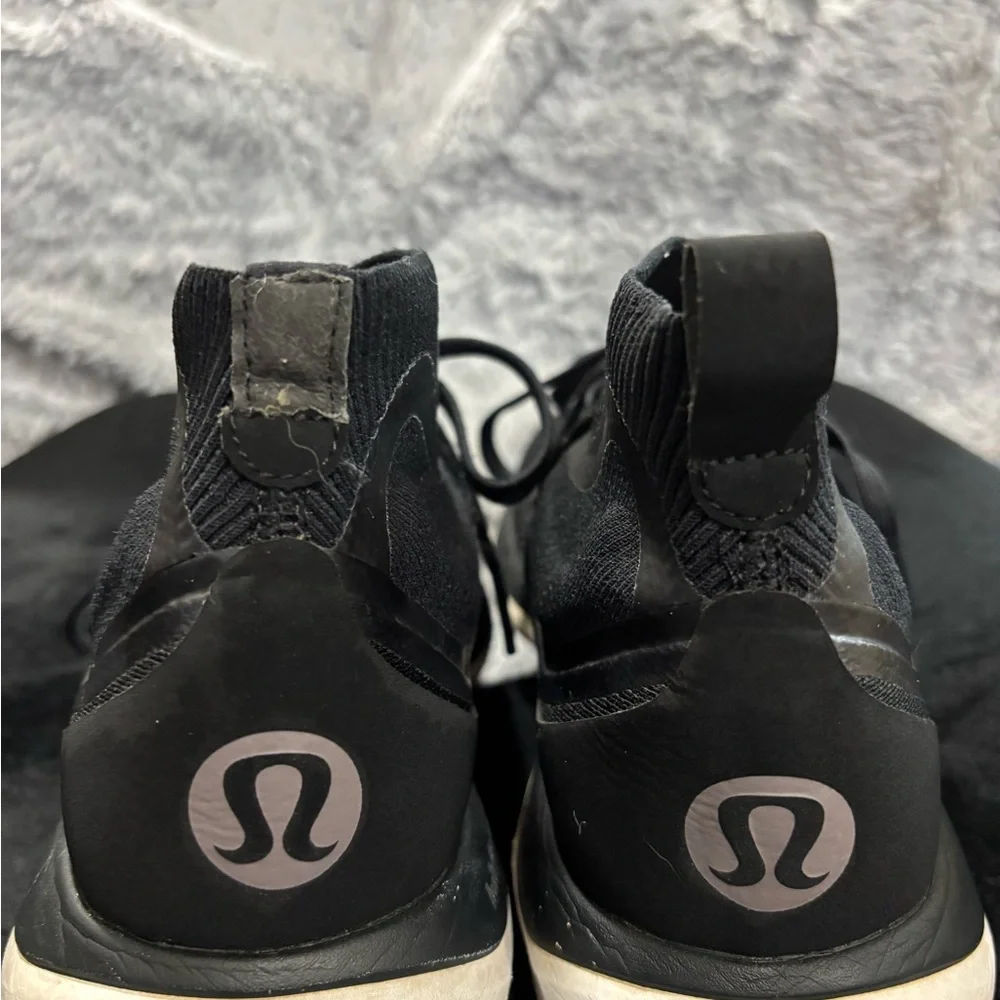 lululemon athletica Women’s Black and Gray Athletic Tennis Shoes Sneakers